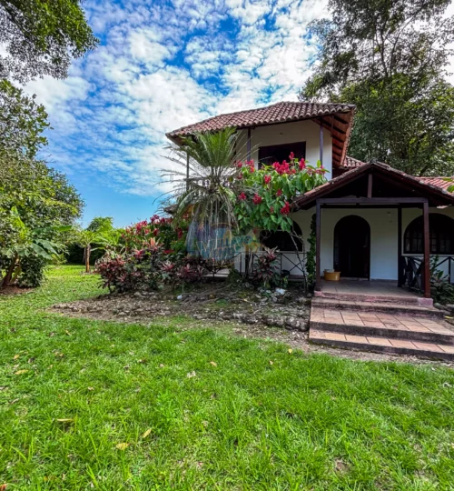 En Venta Cabaña Condominio Bosques de la Calleja en Villavicencio