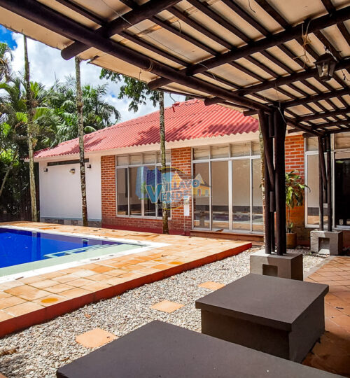 En venta Casa Campestre vereda Vanguardia