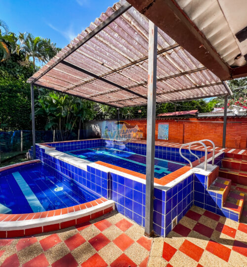 En Venta Casa campestre en VILLAVICENCIO (VANGUARDIA)