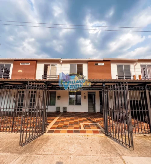 En Venta Casa en Conjunto Loma Linda ( Vía Catama)