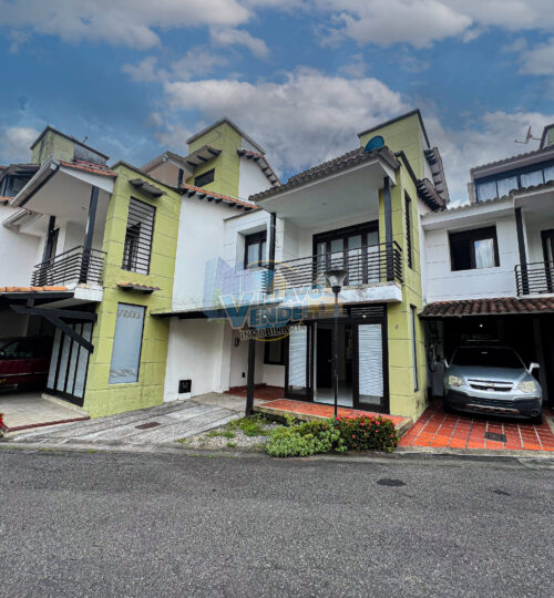 En Venta Casa en Condominio San Sebastian Villavicencio (Anillo Vial)