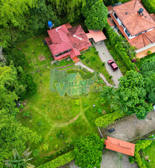 En Venta Cabaña en condominio bosques de la calleja Villavicencio